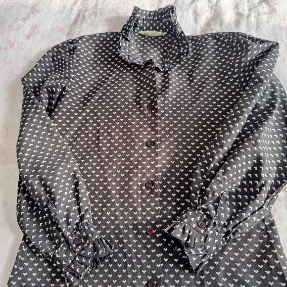 Vintage | b&w 🖤🤍 | Small | Oleg Cassini | blouse - Picture 2 of 14
